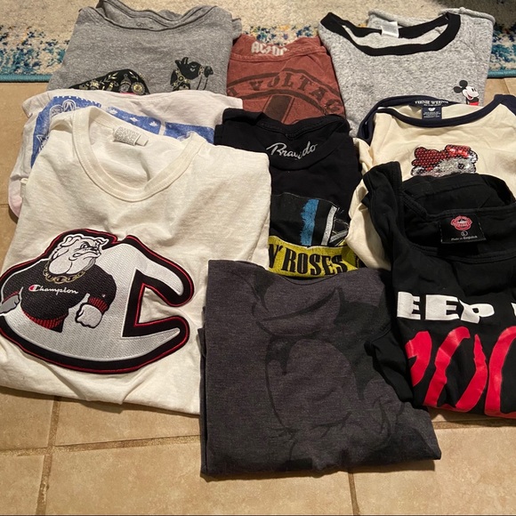 Tops - Graphic tshirt 9 piece bundle